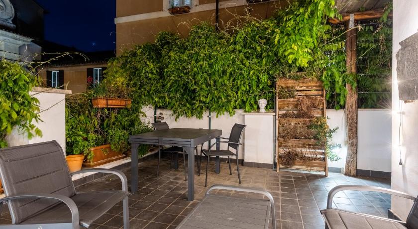 Navona Open Space Apartments photo