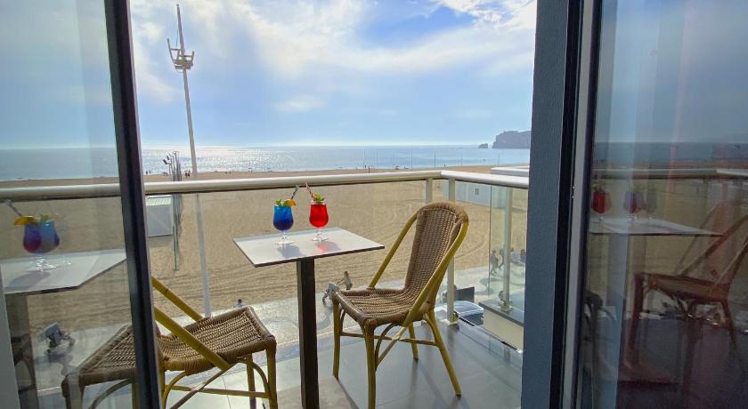 纳扎雷 Hotel Oceano 2星级 酒店 泳池