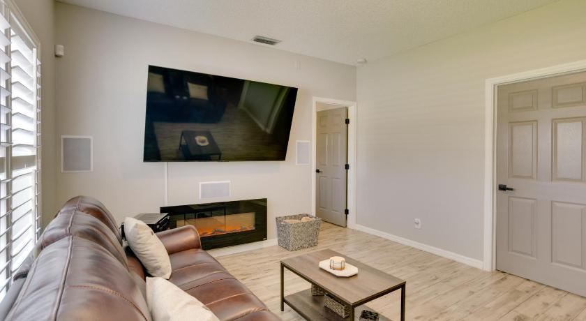 Renovated Sunny Port St Lucie Home with Outdoor Pool photo