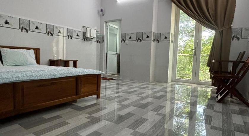 Thien Ngoc Hostel photo