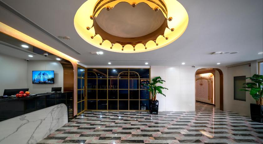 Hotel 81 Princess photo