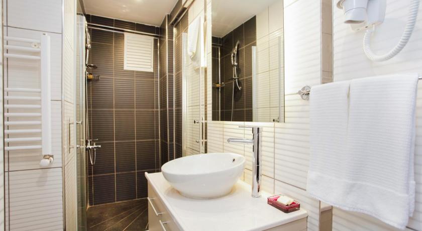 Miller Hotel - image 13