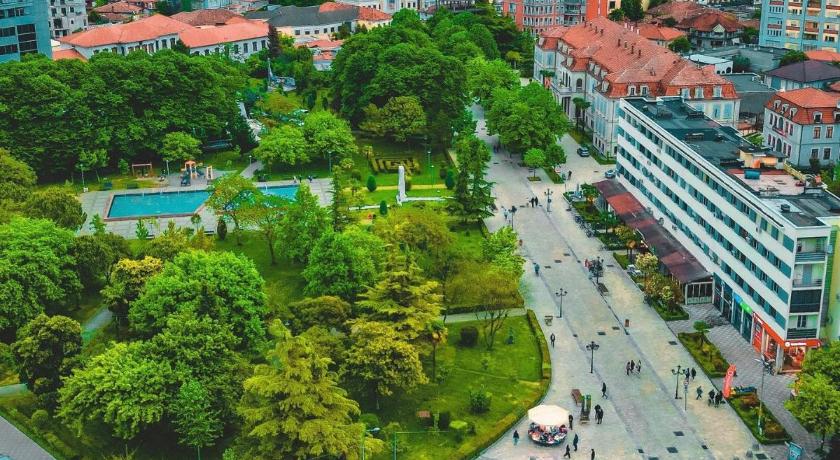 Cozy central apartment — Hotel in Shkoder
