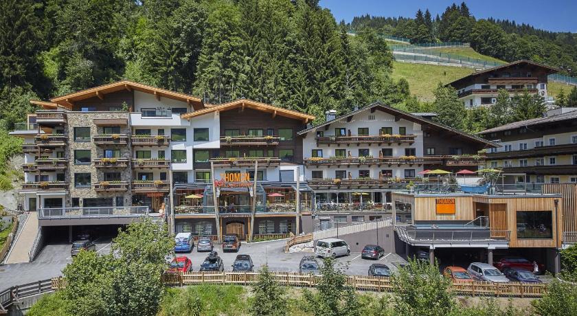 THOMSN-Alpine Rock Hotel — Hotel in Hinterglemm