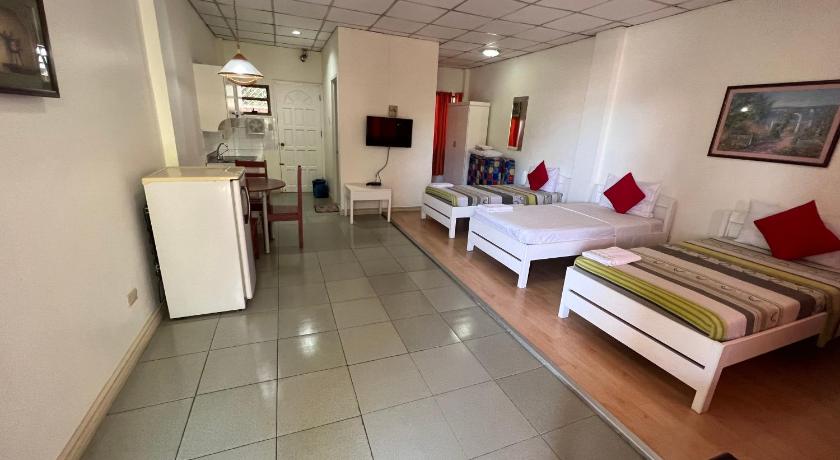 Golden Belle Apartelle & Suites - image 24