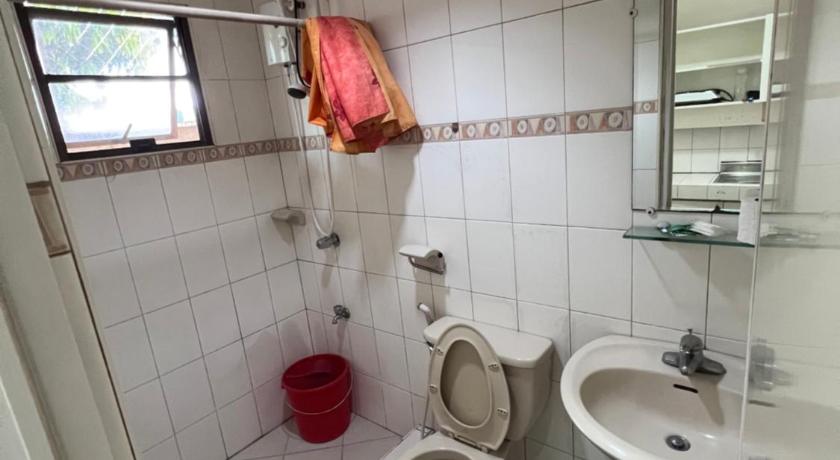 Golden Belle Apartelle & Suites - image 21