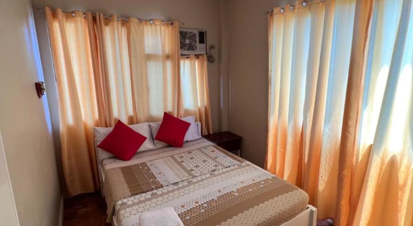 Golden Belle Apartelle & Suites - image 25