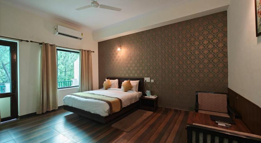 Pineland Chalets And Resort - image 2
