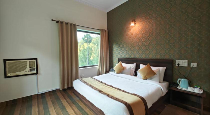 Pineland Chalets And Resort - image 30