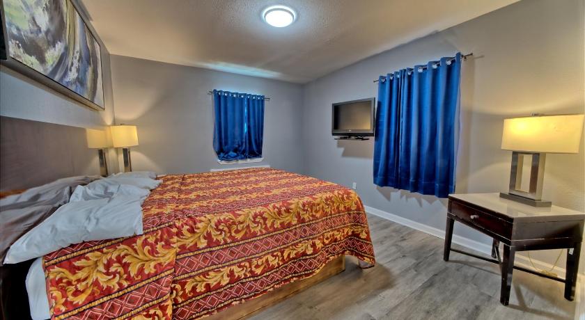 Image of One-Bedroom Apartment with Pool View 9