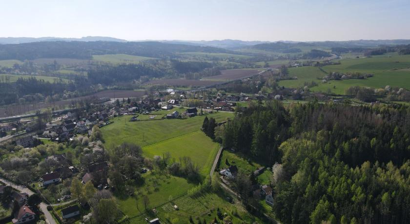 塞德莱茨-普尔奇采 U MIRASE Hermanicky 4星级 单人房 景观