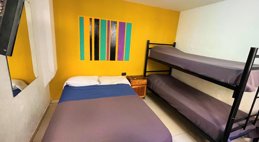 Image of Standard Family Room 1