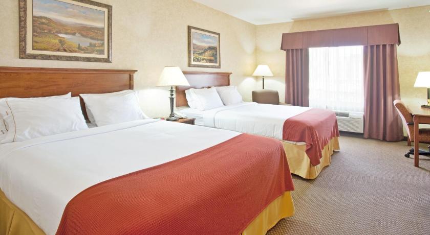 Holiday Inn Express Hotel & Suites Barstow