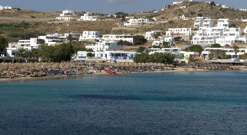 Yanna Luxury Suites (Asteri Suites) photo