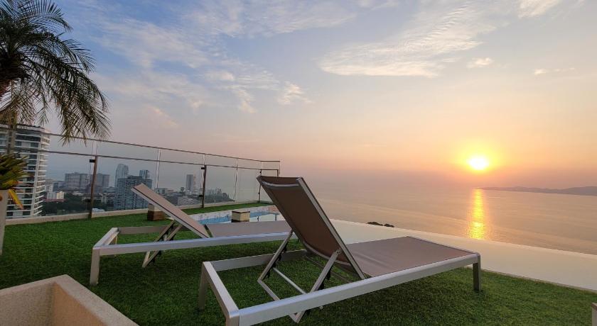 Andromeda Seaview Condo Near Beach photo