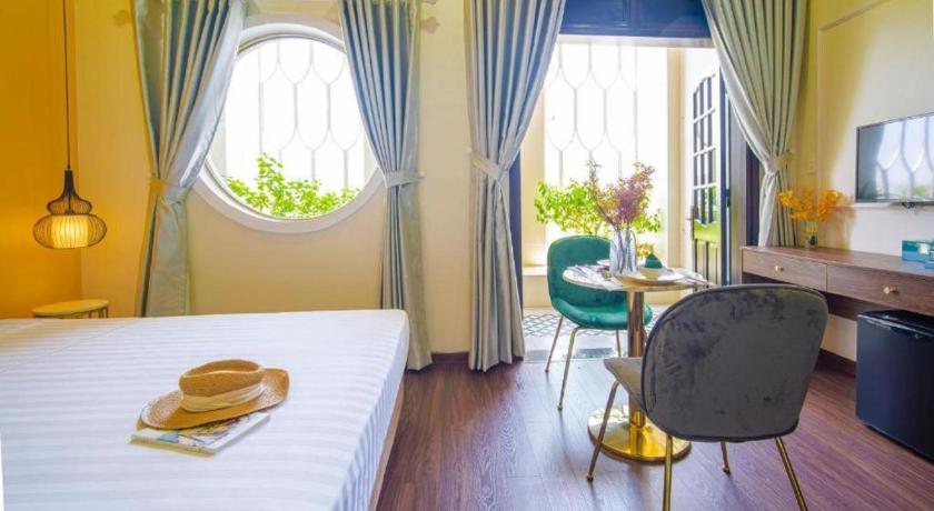 Sun City Hotel Da Nang photo