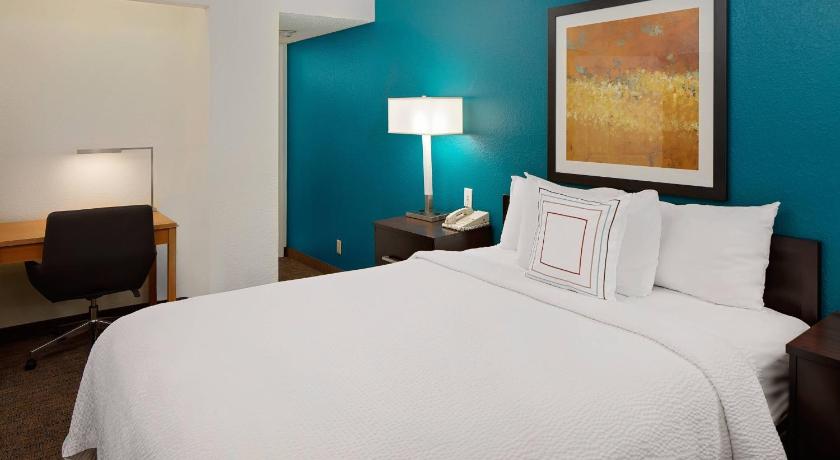 Residence Inn Detroit Troy/Madison Heights photo