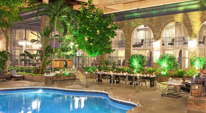 Atlanta Courtland Grand Hotel, Trademark Collection by Wyndham 4-Star Hotel lobby