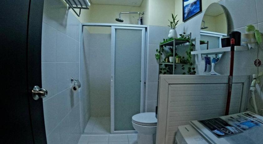 A Refreshing Condo Unit Near BGC, Ortigas & Makati with NETFLIX and WiFi photo