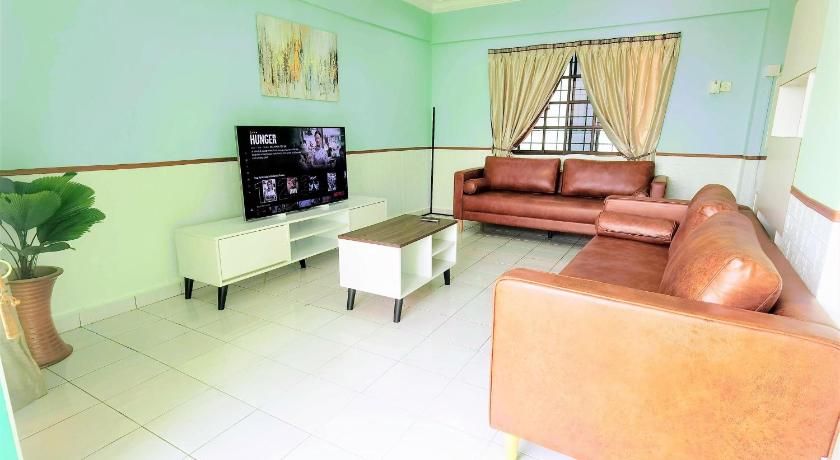 Comfy Sleep PSR 3BR Condo MRT & Diverse Eateries - image 3