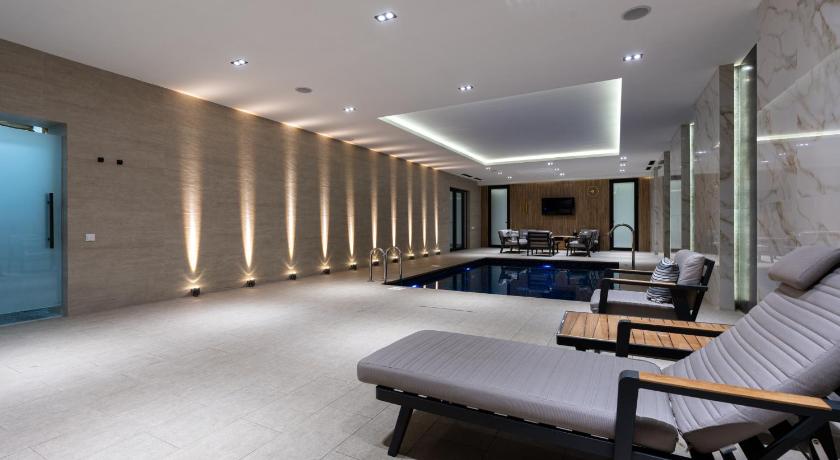 MODERNO Hotel photo
