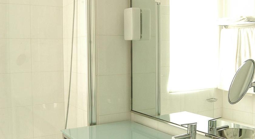 Immagine di Doppia per Uso Singola (Double Single Use) 14