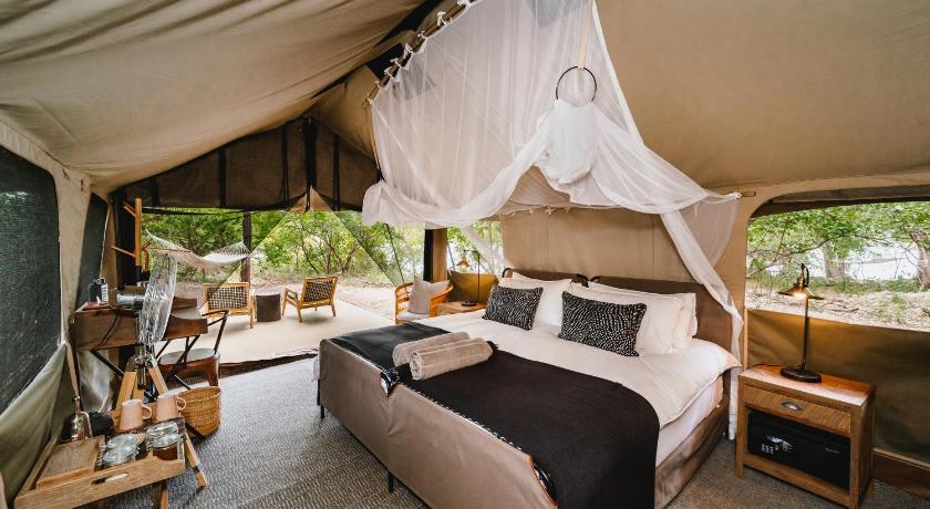 Tsowa Island Lodges & Safaris photo