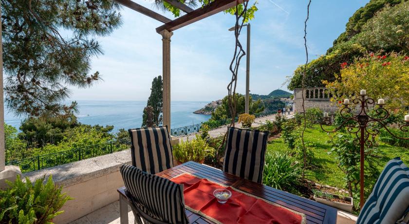 Dubrovnik Seaview apartment 10 min to the Old Town
