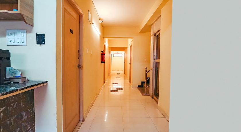 OYO Flagship 83105 Ganapathy Inn photo