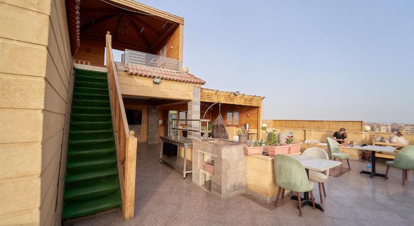 Gardenia pyramids view inn photo