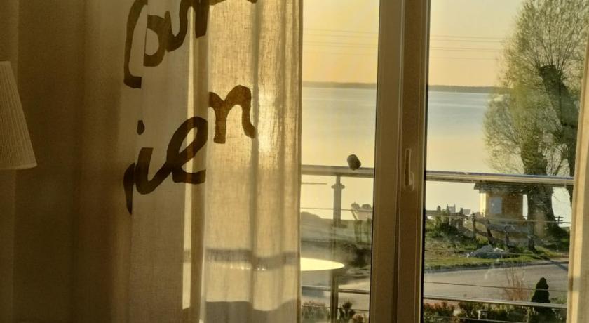 ノヴェ・グトキー Nowe Guty Fun 3つ星 ゲストハウス レストラン