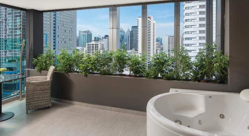 Bilde av Suite Jacuzzi med balkong (høytliggende etasjer) (Jacuzzi Suite with Balcony (High Floors)) 1