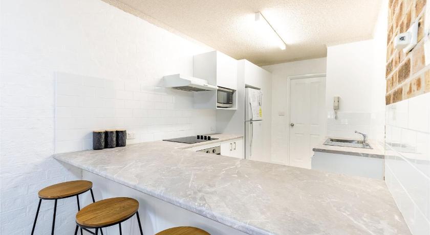 Bay Parklands 23 located at Little Beach with air con pool and tennis court photo