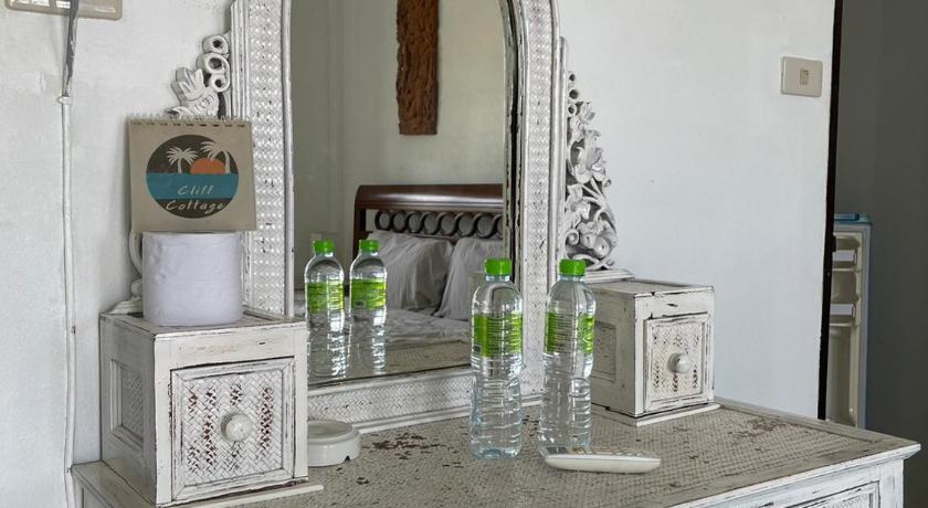 Image of Deluxe Room Sea View with Queen bed 10