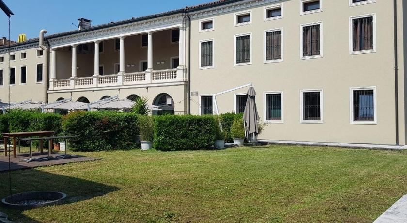 La Loggia Vicenza photo