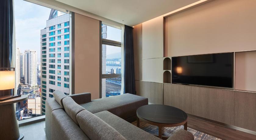 Image of Residence Suite 6