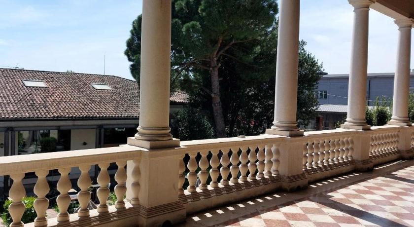 La Loggia Vicenza photo