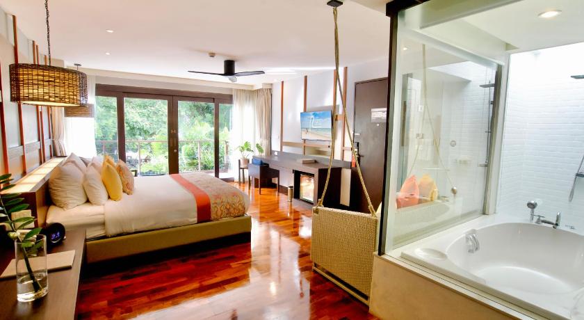 Image of Pearl Suite Spa-Dinner Package 3