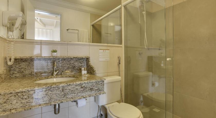 Image of Five-Bedroom House 602 2
