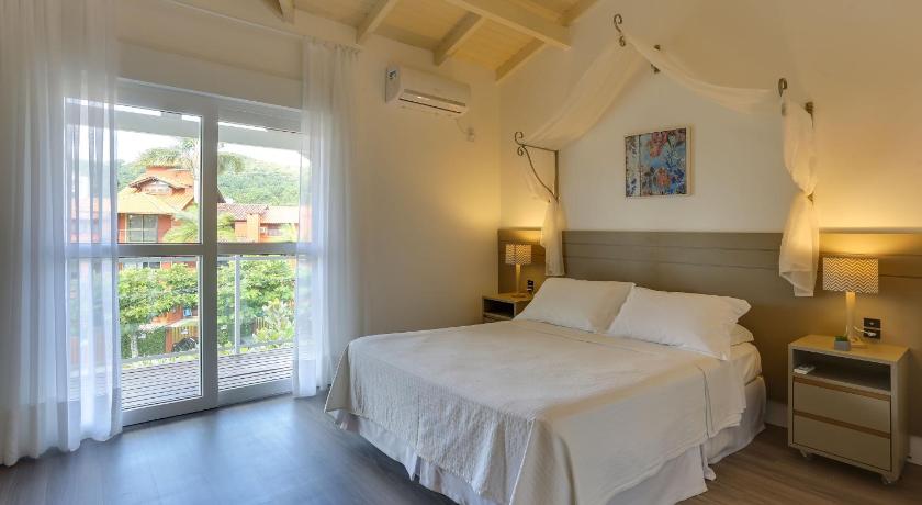 Image of Five-Bedroom House 602 0