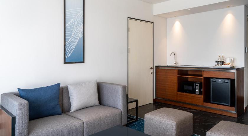 Image of Junior Suite 8