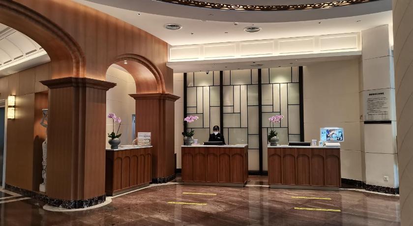 Shanghai Hotel - image 13
