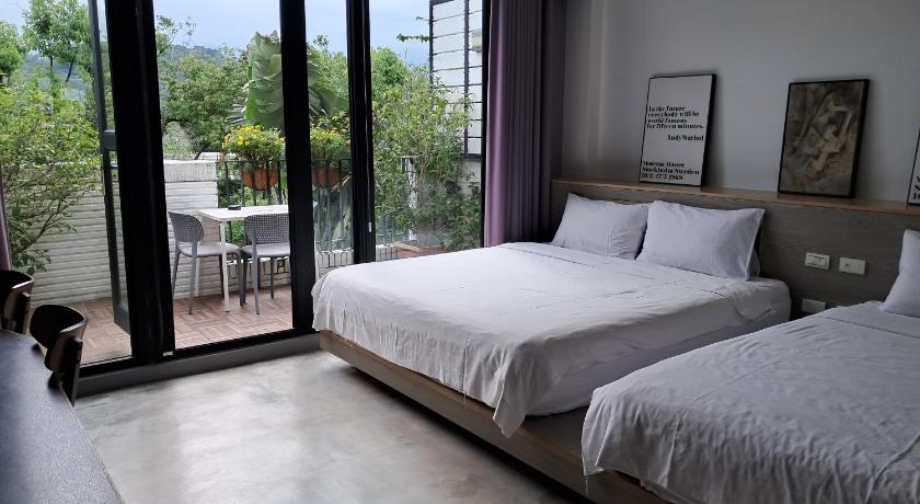 Image of Quadruple Room with Mountain View 6