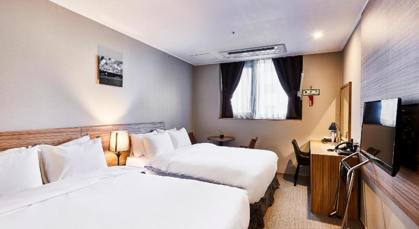 Pyeongtaek The Interra Hotel Pyeongtaek 4-Star Hotel lobby