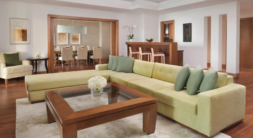 Image of Royal Suite Partial Sea View with Balcony, Lounge Access, Breakfast, Refreshments & Evening drinks and Canapés 4