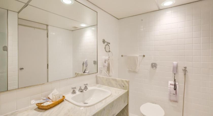 Image of Luxury Quadruple Room without window 2