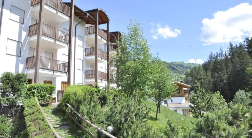 Residence Nagler - BelaVal Apartments — Hotel in Badia