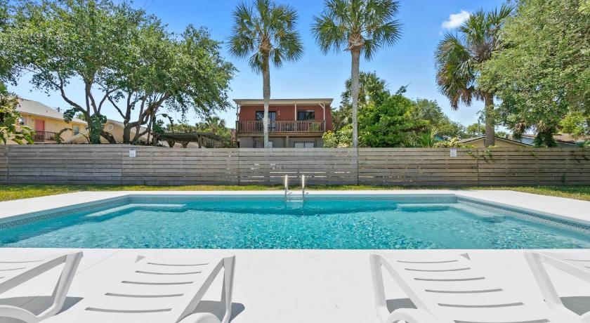 Paradise Palms - Sand Dollar Suite - Pool - Steps to Ocean - 10 min to Downtown!