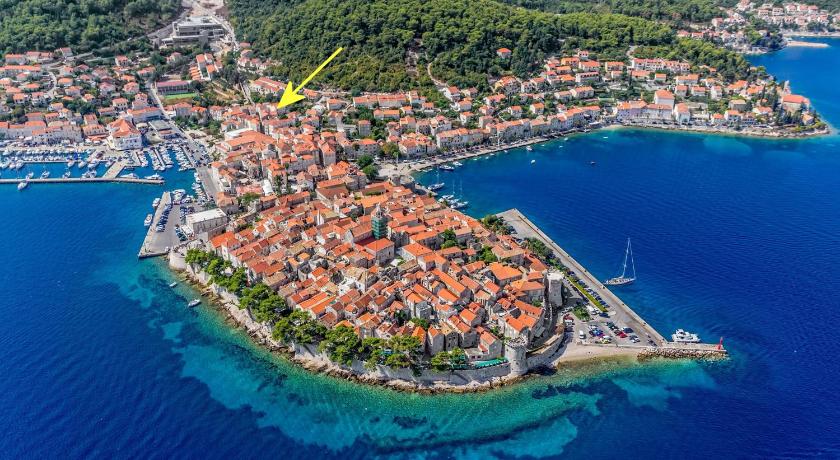 Apartments Morning Sunshine — Hotel in Korcula