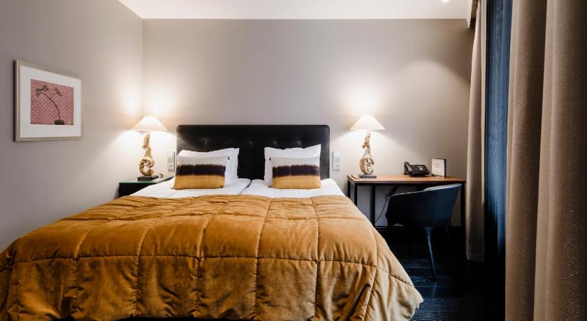 Hotel F6 photo